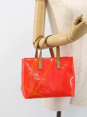 LOUIS VUITTON Monogram Vernis Fluo Reade PM Bag Pink Orange